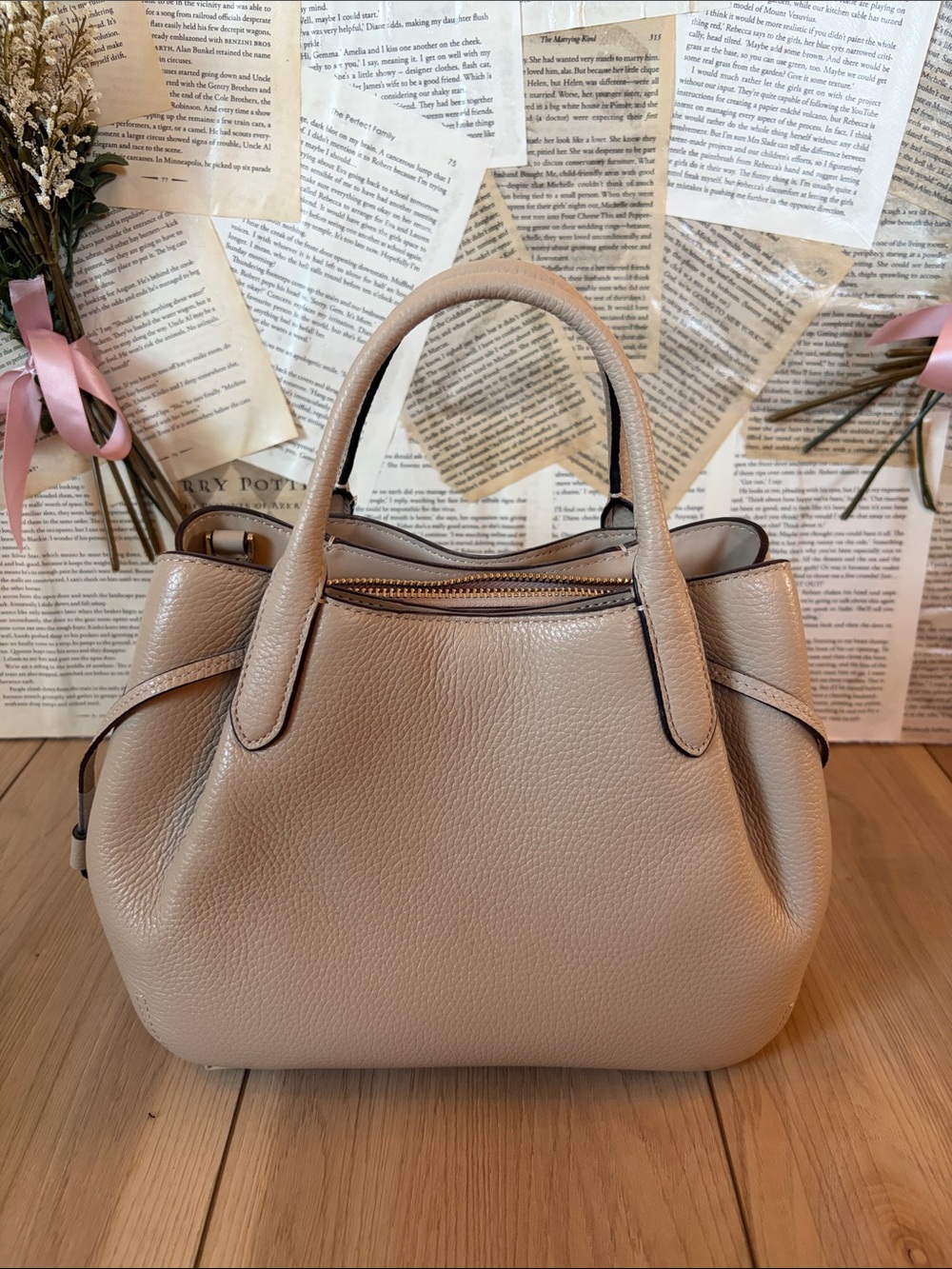 Kate Spade Dumpling Small Satchel Pebbled Leather Crossbody Cream/Taupe - Picture 4 of 14